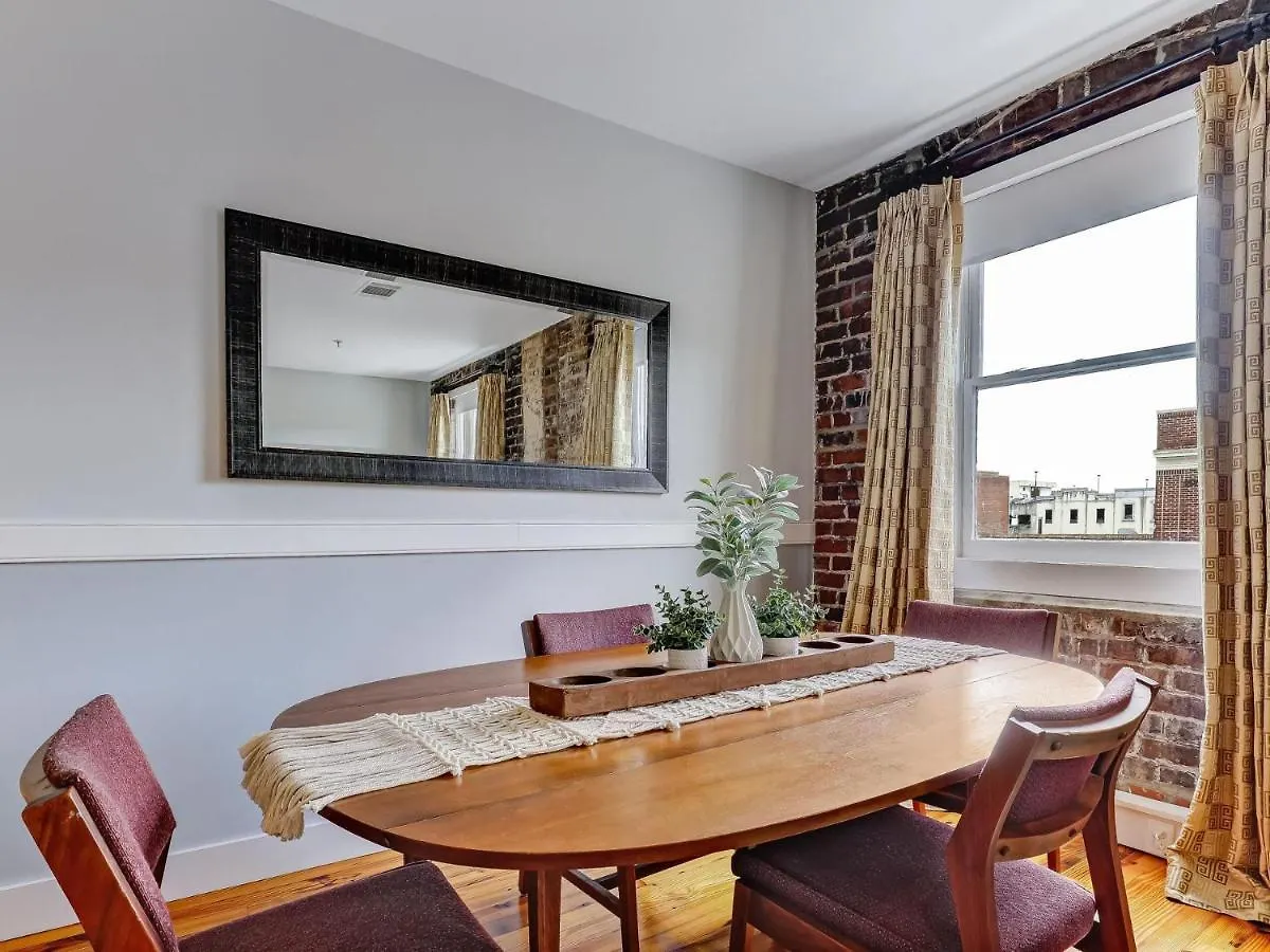 بيت للعطل فيلا Above Broughton St 3002 سافانا